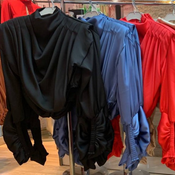 Sophia Elegant Chiffon Long Sleeves Crop Blouse {Black}